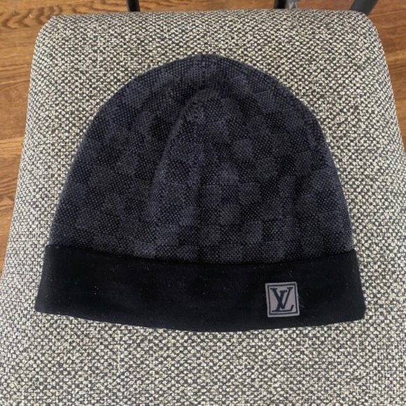 Louis Vuitton Néo Petit Damier Beanie - Picture 5 of 5